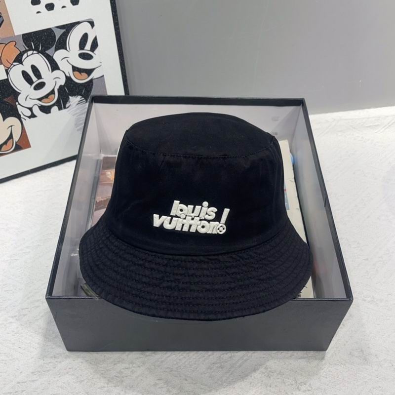 LV hat hm (6)