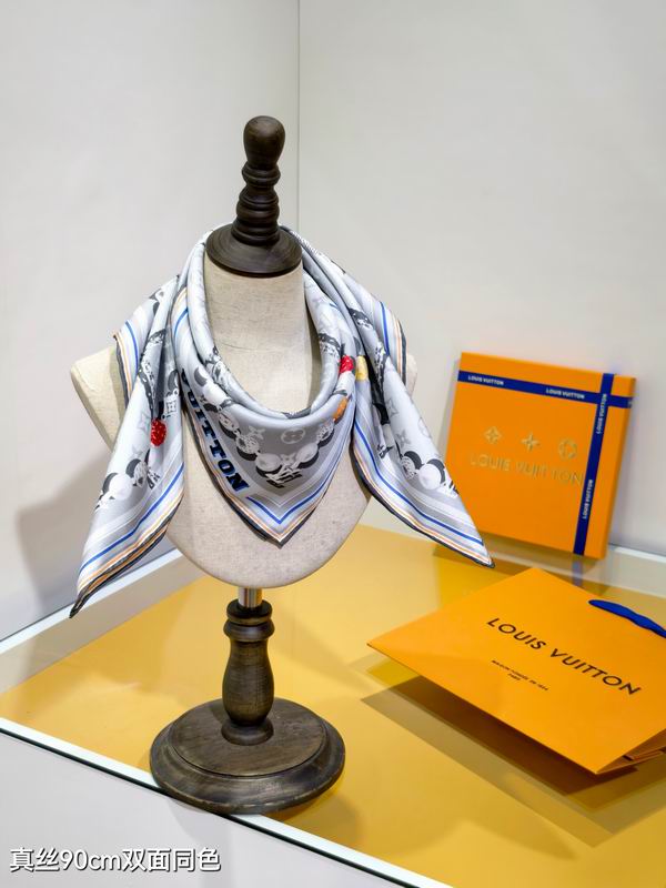 LV silk Scarf 90X90cm E02 (11)