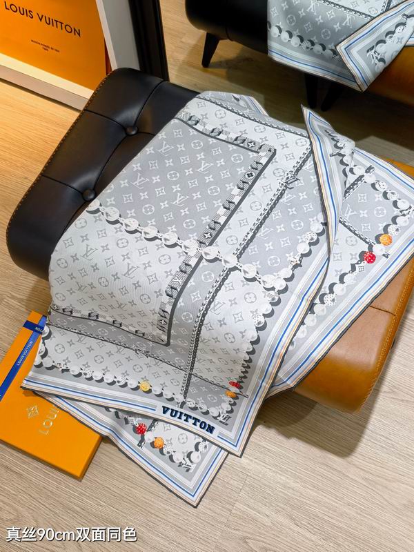 LV silk Scarf 90X90cm E02 (15)
