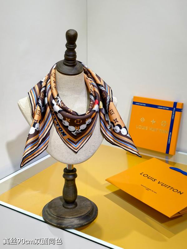 LV silk Scarf 90X90cm E02 (2)
