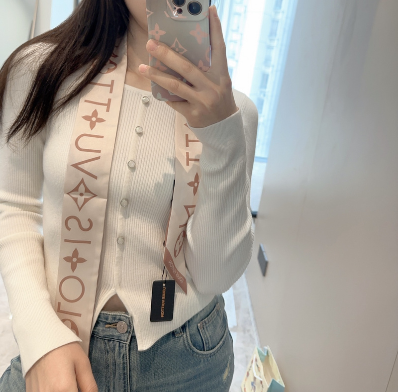 LV silk ribbon hm (81)