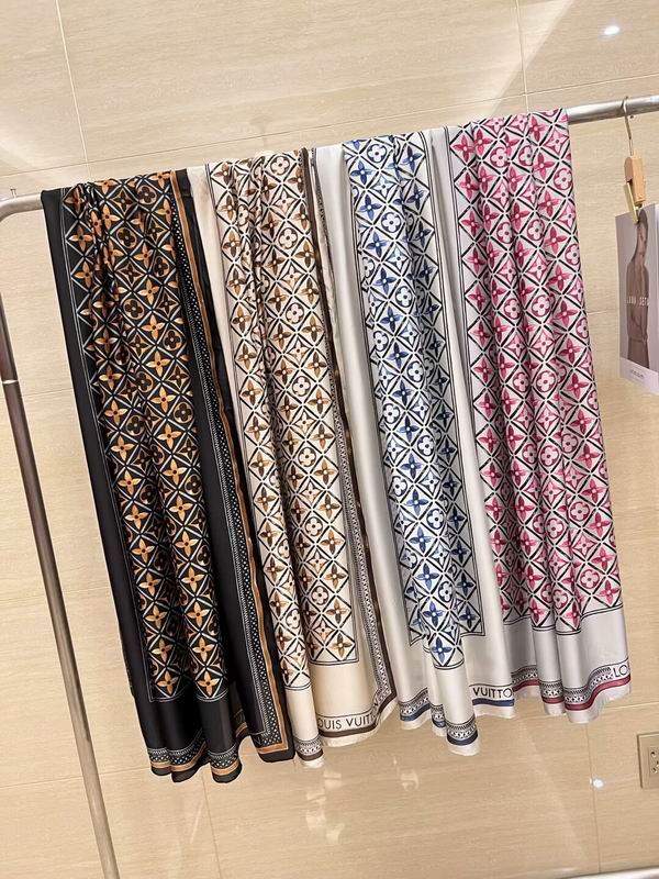 LV silk scarf 180X90cm E12 (5)
