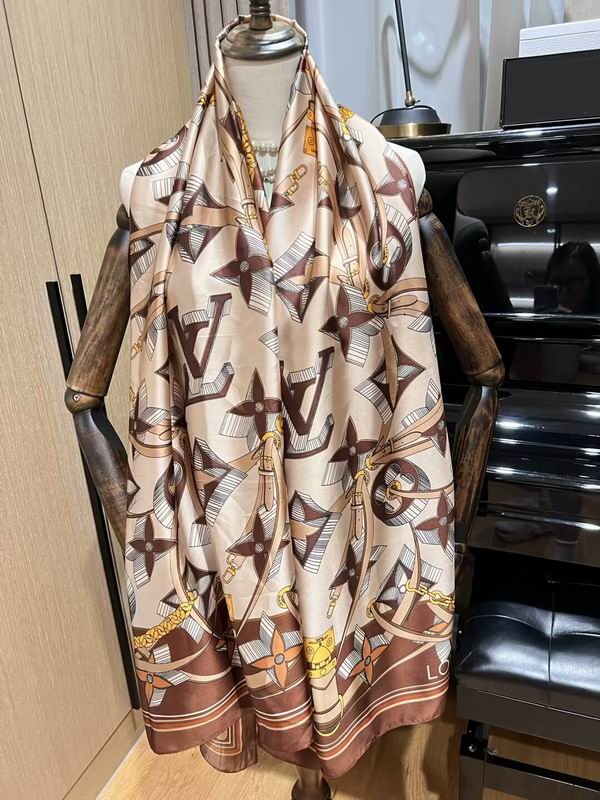 LV silk scarf 180X90cm E14 (1)