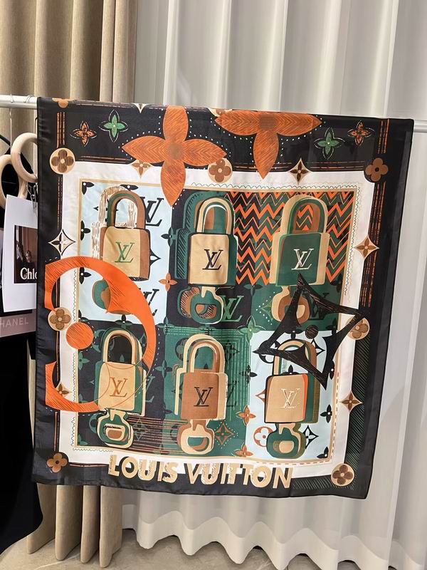 LV silk scarf 180X90cm E16 (5)