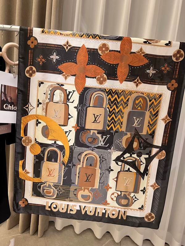 LV silk scarf 180X90cm E16 (7)