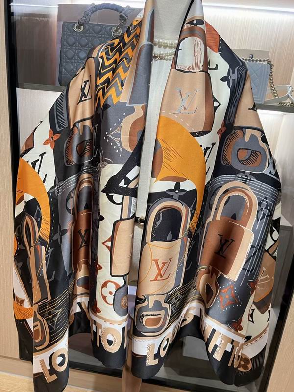 LV silk scarf 180X90cm E16 (8)
