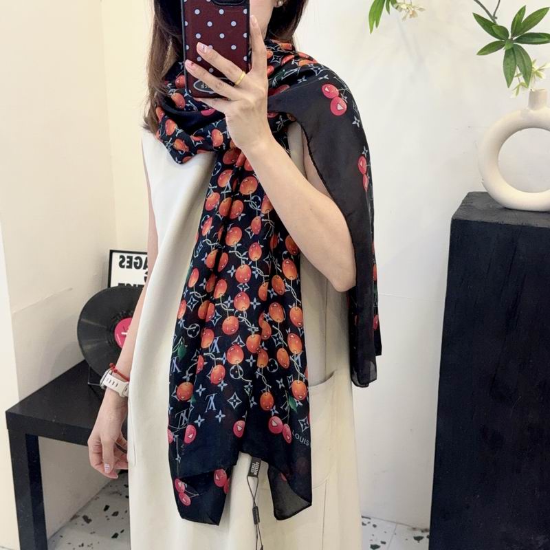 LV silk scarf 90-180cm E19 (10)