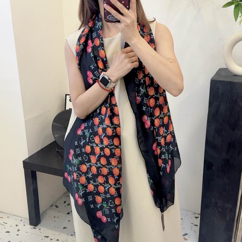 LV silk scarf 90-180cm E19 (8)