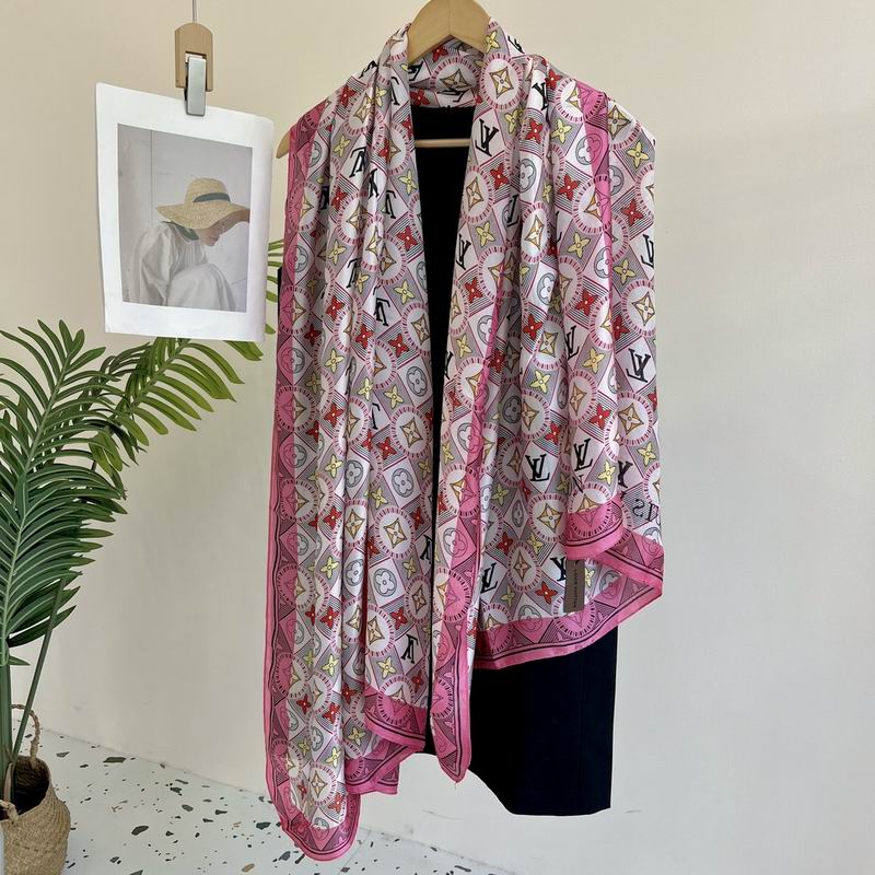 LV silk scarf 90-180cm E43 (1)