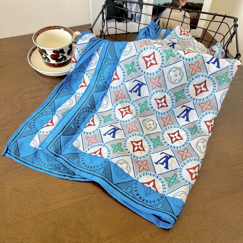 LV silk scarf 90-180cm E43 (14)