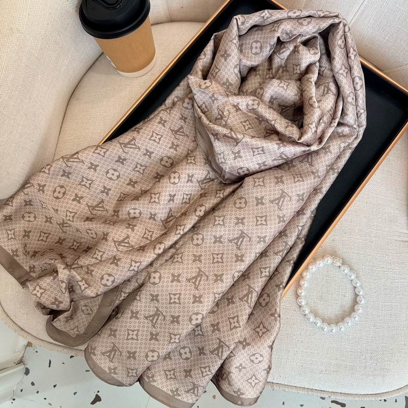 LV silk scarf 90-180cm E56 (18)