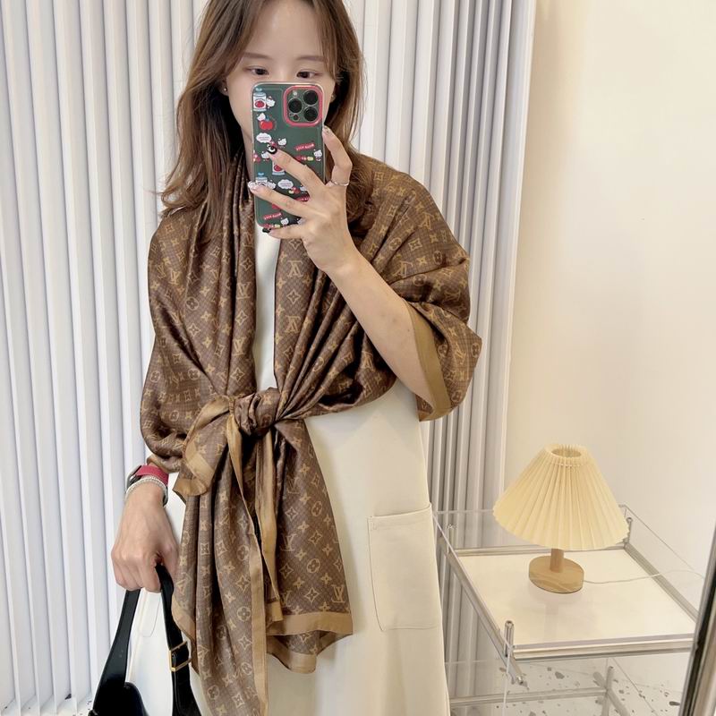 LV silk scarf 90-180cm E56 (4)