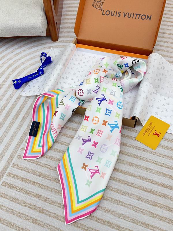 LV silk scarf 90X90cm E16 (13)