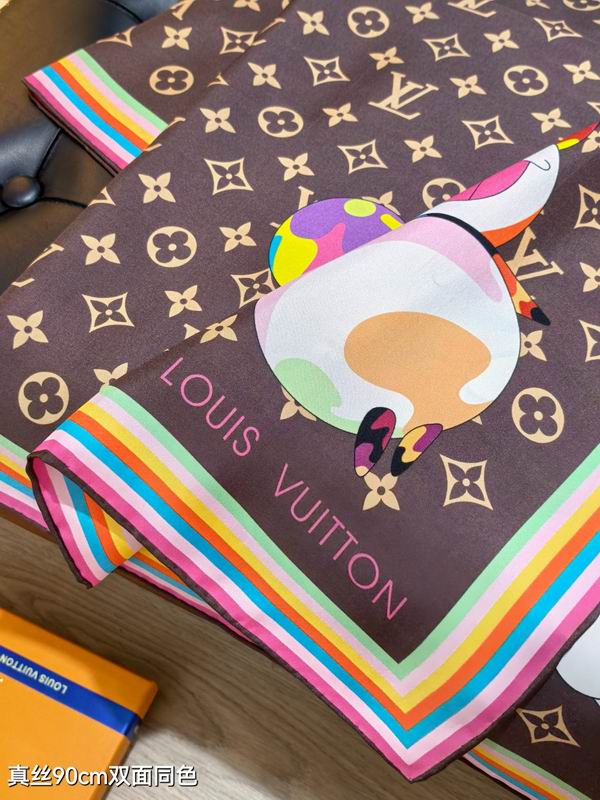 LV silk scarf 90X90cm E22 (16)