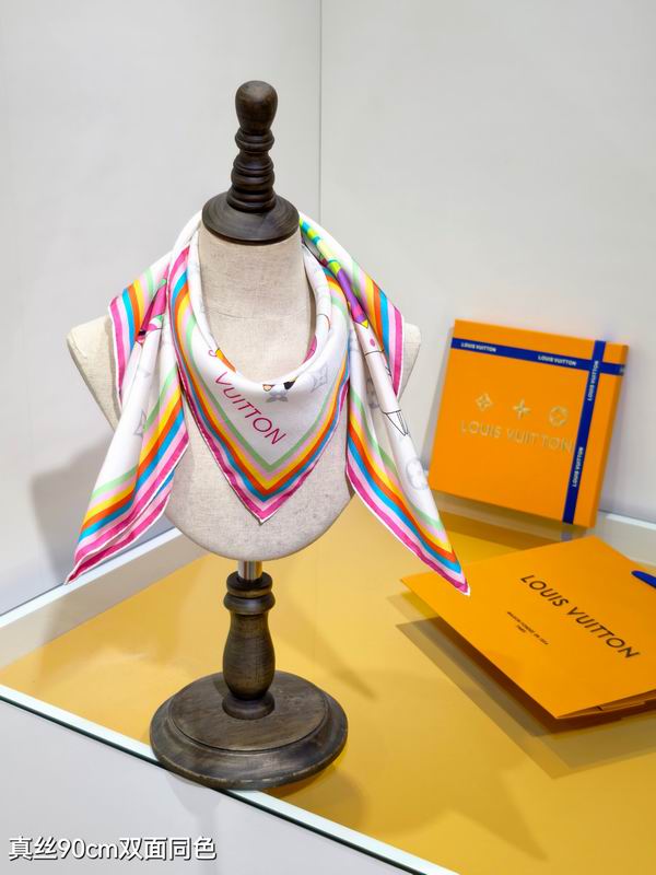 LV silk scarf 90X90cm E22 (2)