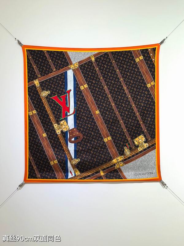 LV silk scarf 90X90cm E51 (18)