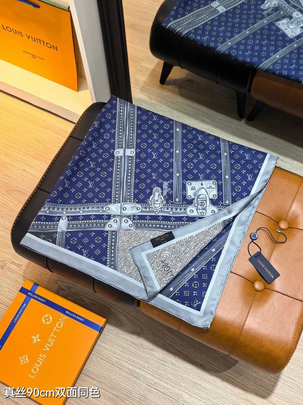LV silk scarf 90X90cm E51 (26)