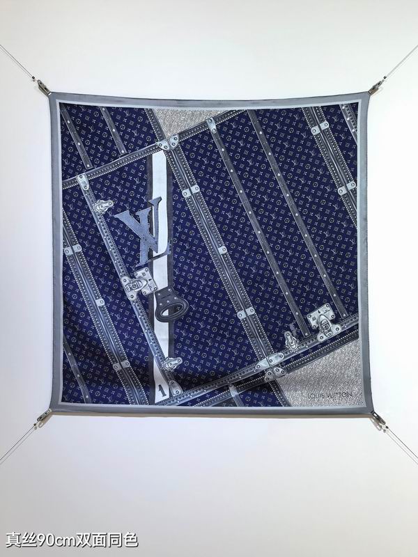 LV silk scarf 90X90cm E51 (27)