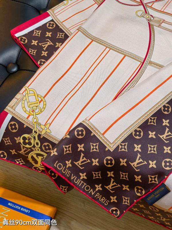 LV silk scarf 90X90cm E74 (5)