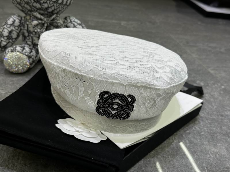 Loewe beret dx (2)