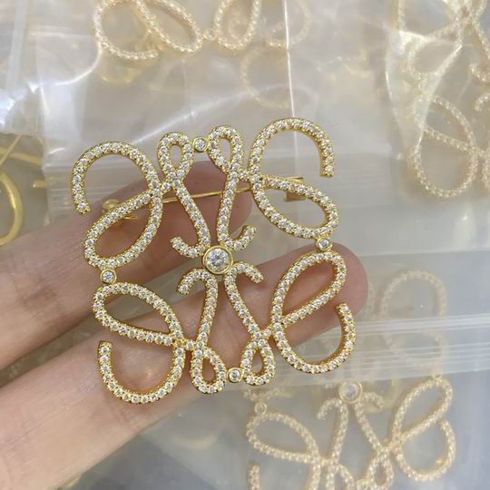 Loewe brooch 01lyh34 (1)