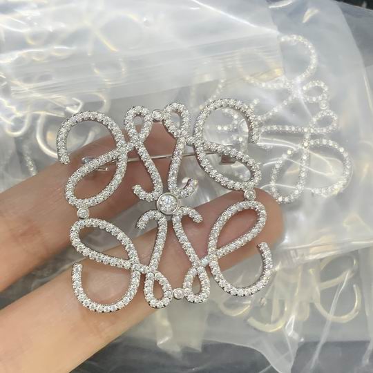 Loewe brooch 01lyh34 (2)