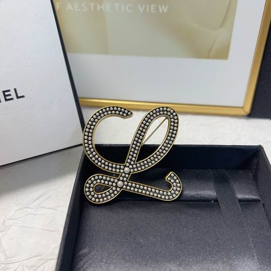 Loewe brooch 11lyh31 (1)
