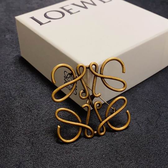 Loewe brooch 12lyh32 (2)