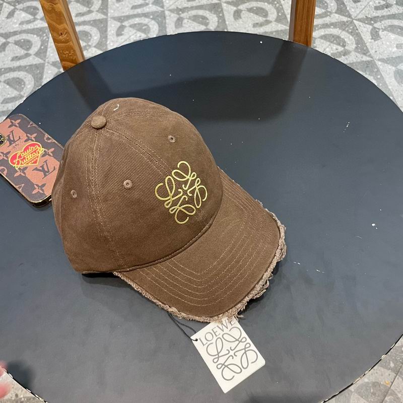 Loewe cap 16 (16)
