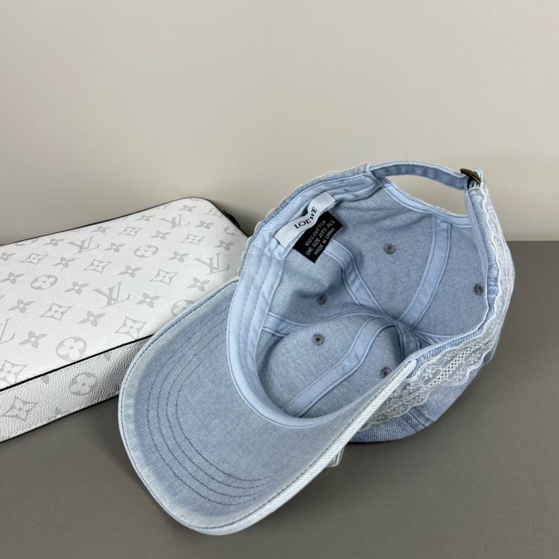 Loewe cap dx (12)