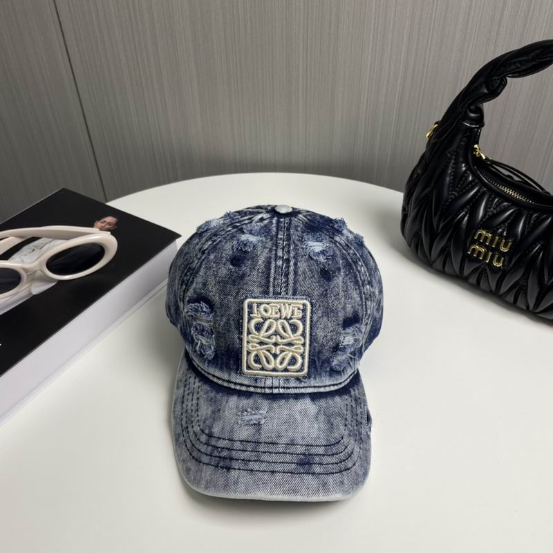 Loewe cap dx (148)