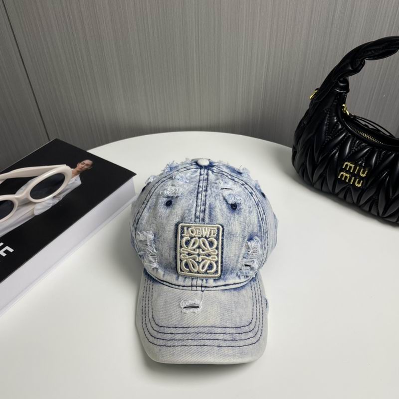 Loewe cap dx (157)
