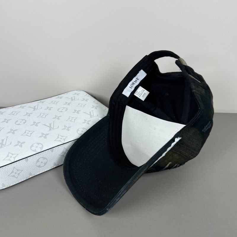 Loewe cap dx (30)