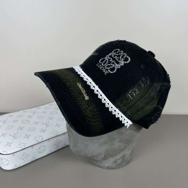 Loewe cap dx (36)