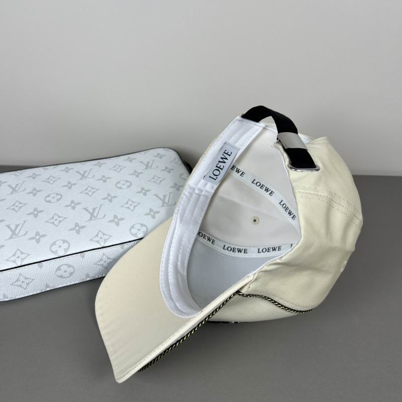 Loewe cap dx (39)