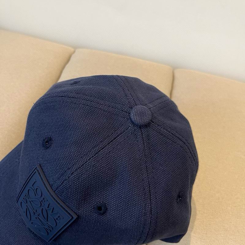 Loewe cap dx (7)