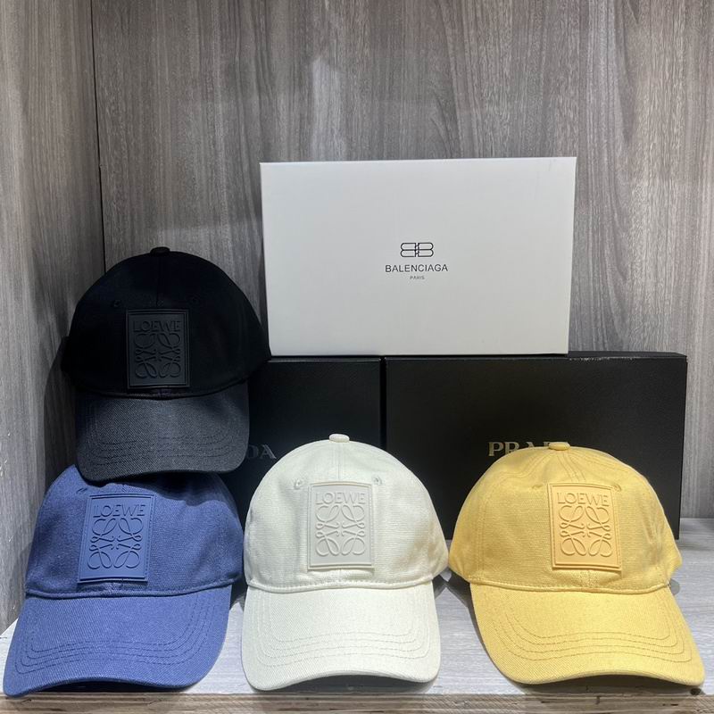 Loewe cap hm (1)