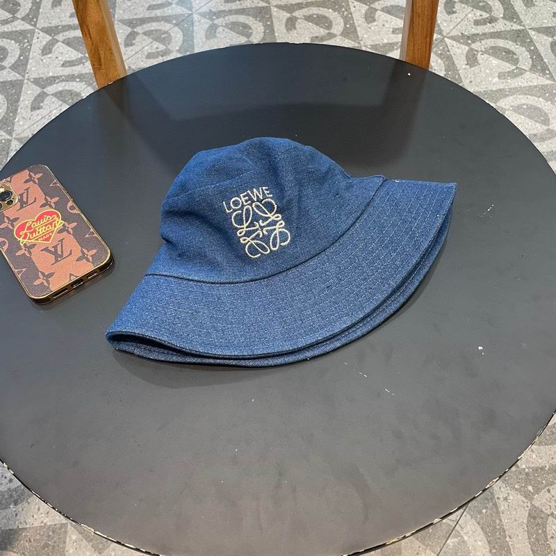 Loewe hat 98 (9)