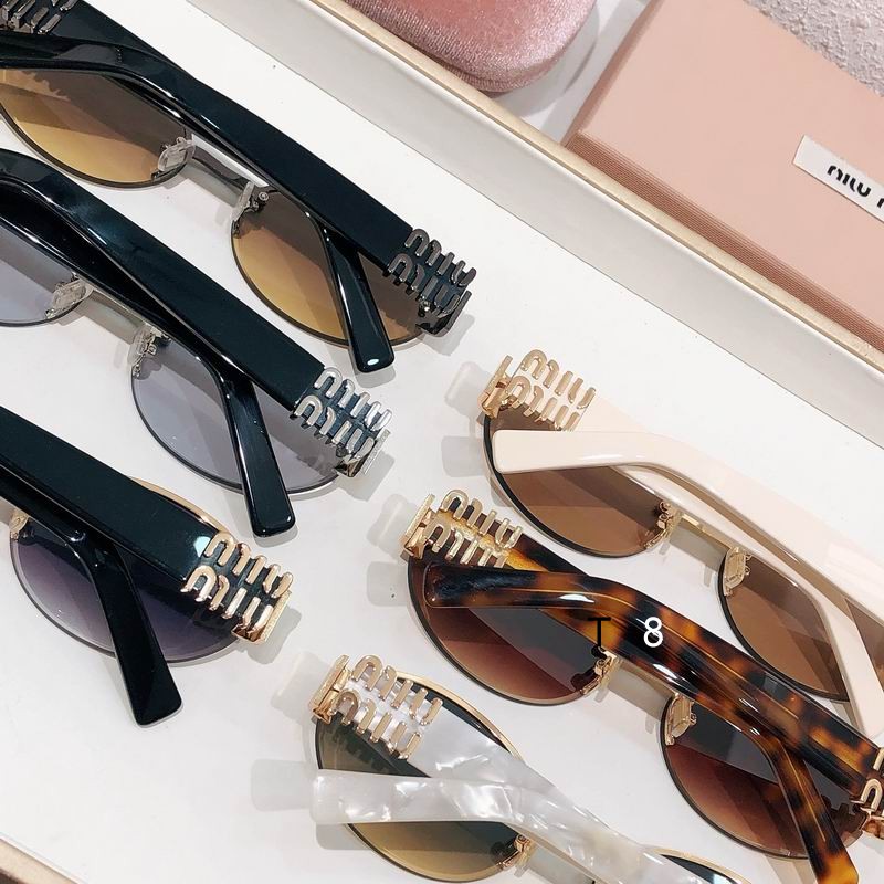 MiuMiu 119AV 60 18-140 H07