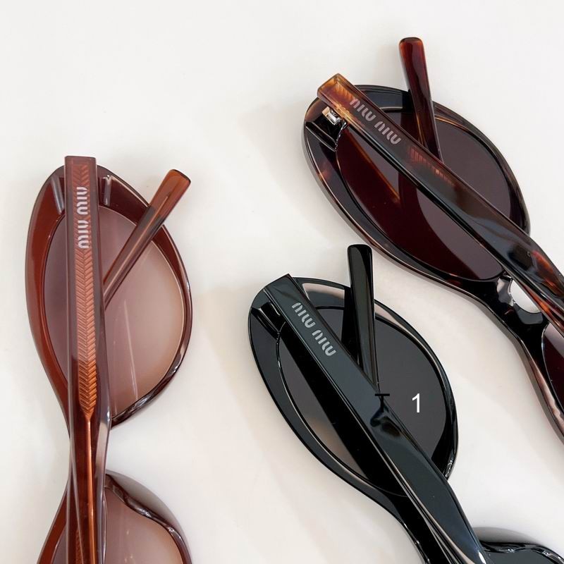 MiuMiu 48WS 55 17-147 a17