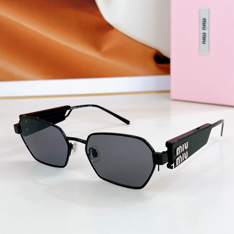 MiuMiu 53W 58-18-140 a14