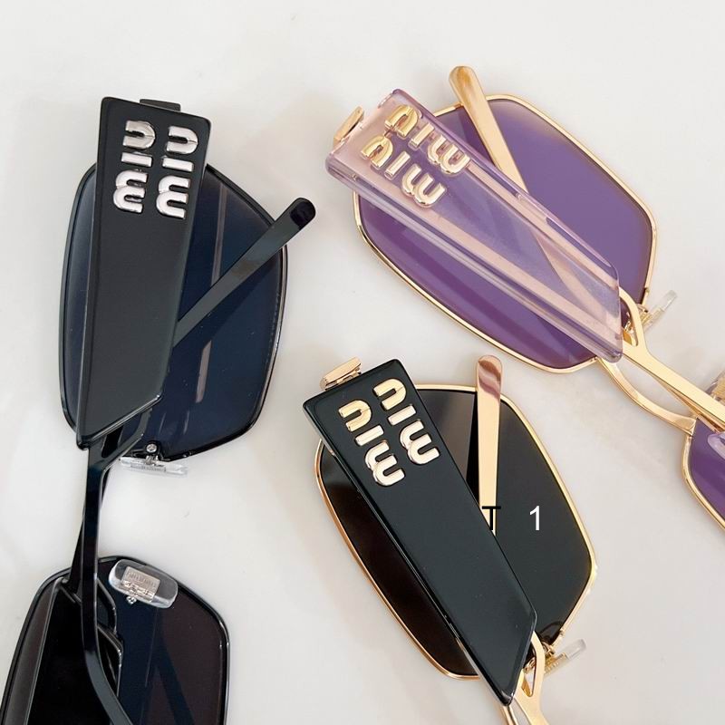 MiuMiu 53W 58-18-140 a18