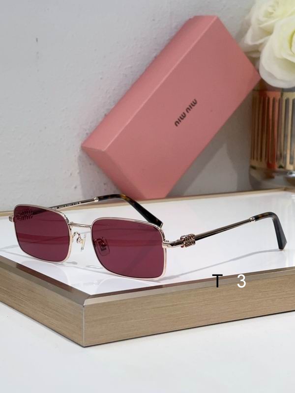 MiuMiu A53 49 22-140 c11