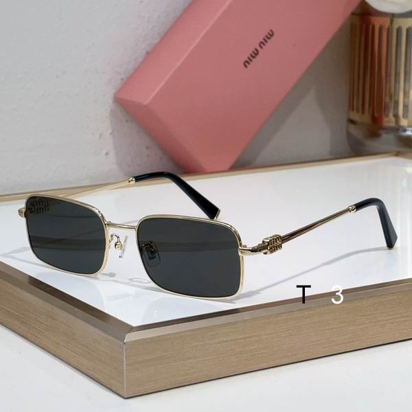 MiuMiu A53 49 22-140 c12