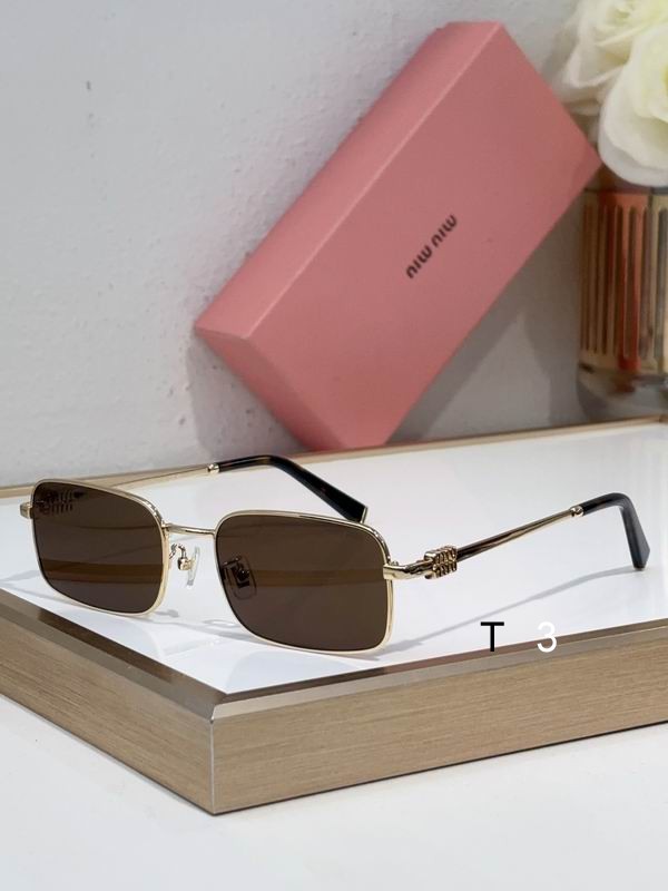 MiuMiu A53 49 22-140 c13