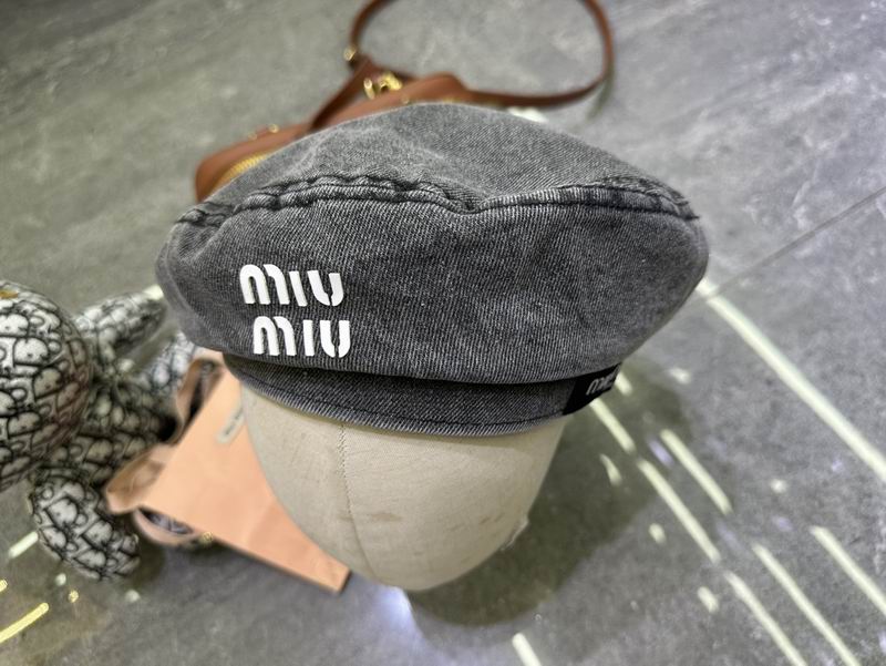 Miumiu beret dx (34)