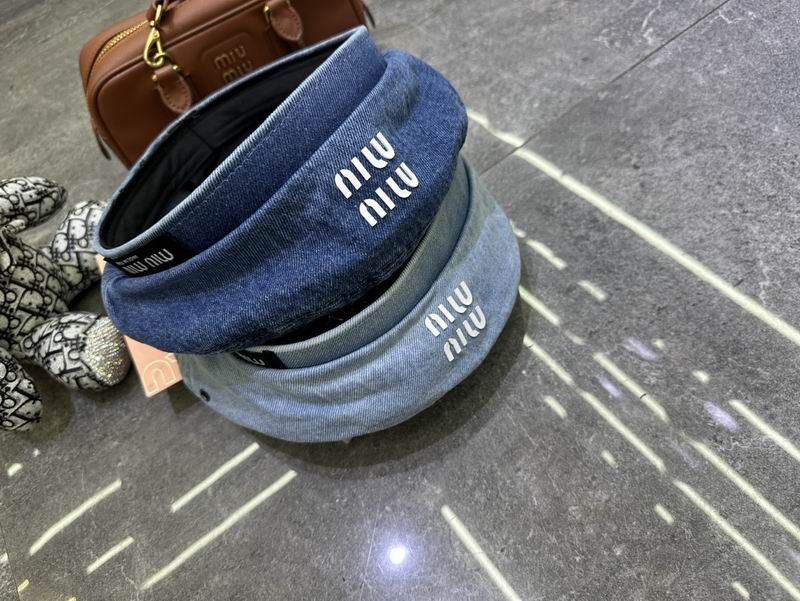 Miumiu beret dx (43)