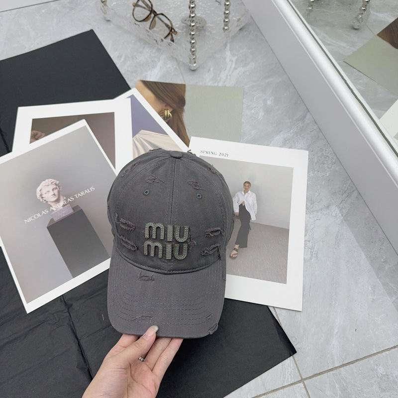 Miumiu cap hm (37)