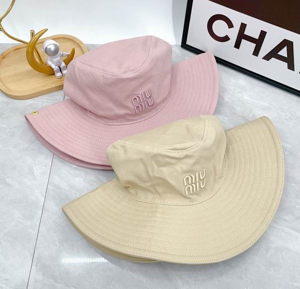 Miumiu hat dx (1)