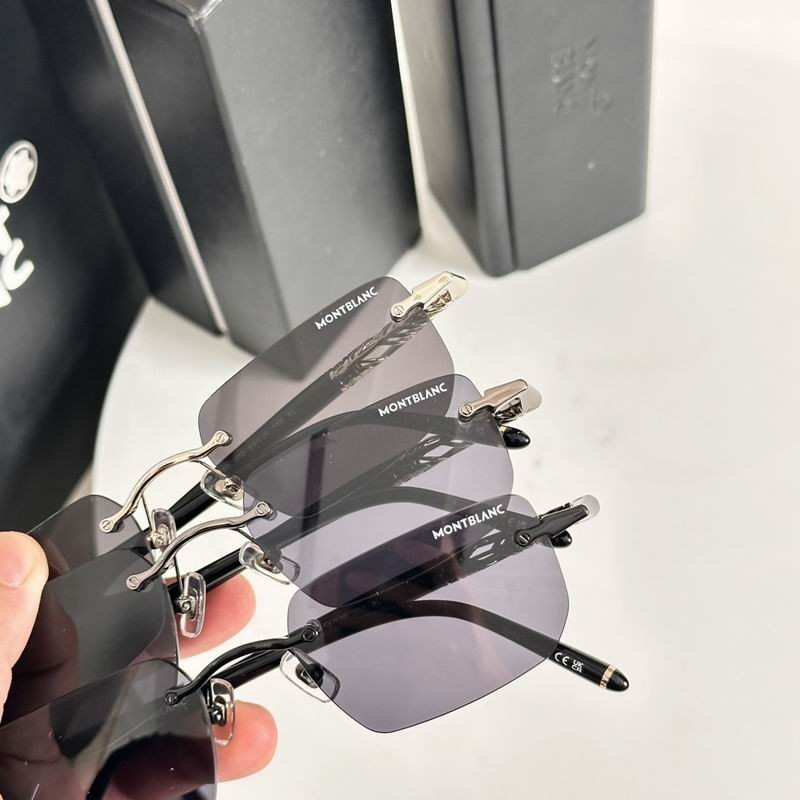 Montblanc MB0348 54 20-150 e06